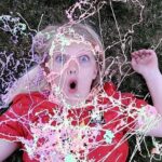 Decorations - Snow/ Ribbon Spray