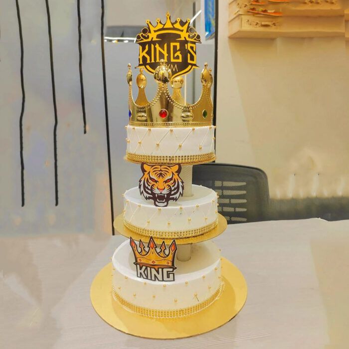 Delicious Fresh Cream Cake – King's Crown Cake - Image 1