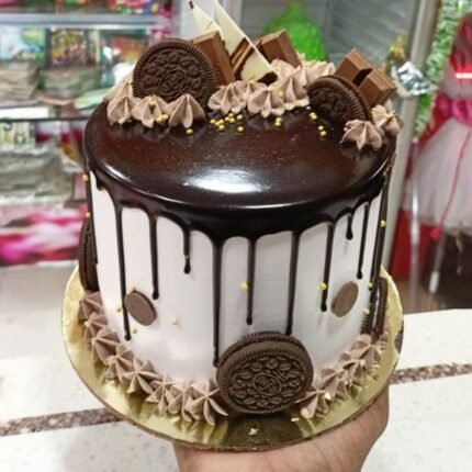 Delicious Fresh Cream Cake – King's Crown Cake Cake