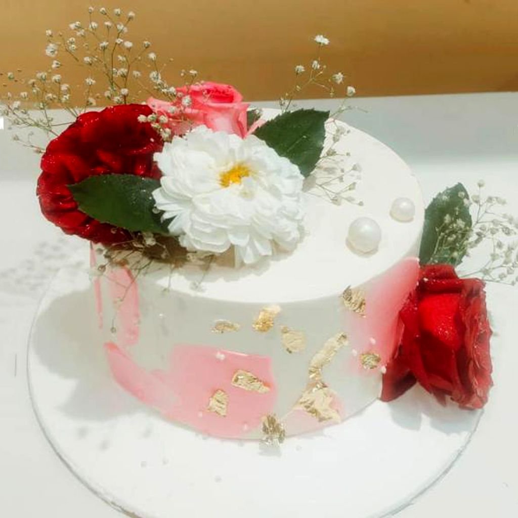 cake-15.jpg Fresh Cream Cake, Flower Decorated Design - Image 1